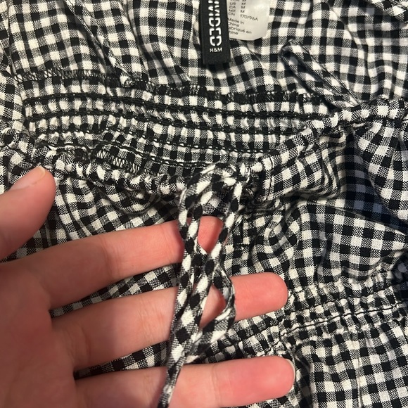 Plaid Flowy Tank top - Picture 3 of 5